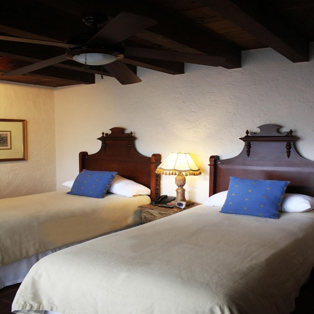 Hotel Lo De Bernal Antigua Екстериор снимка
