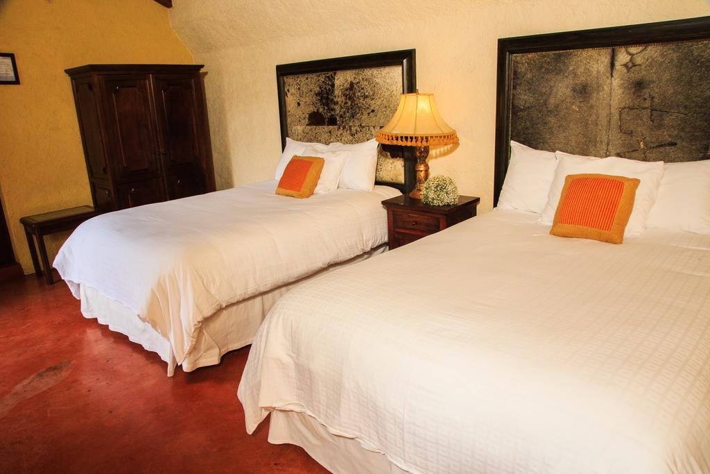 Hotel Lo De Bernal Antigua Екстериор снимка