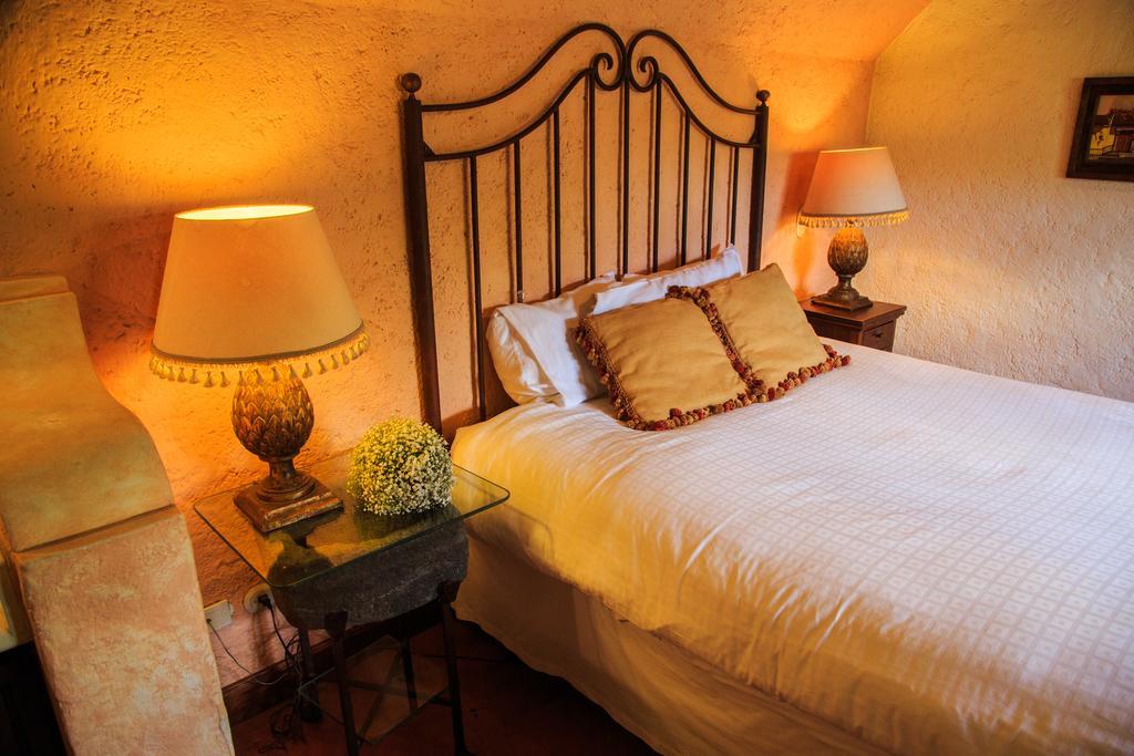 Hotel Lo De Bernal Antigua Екстериор снимка