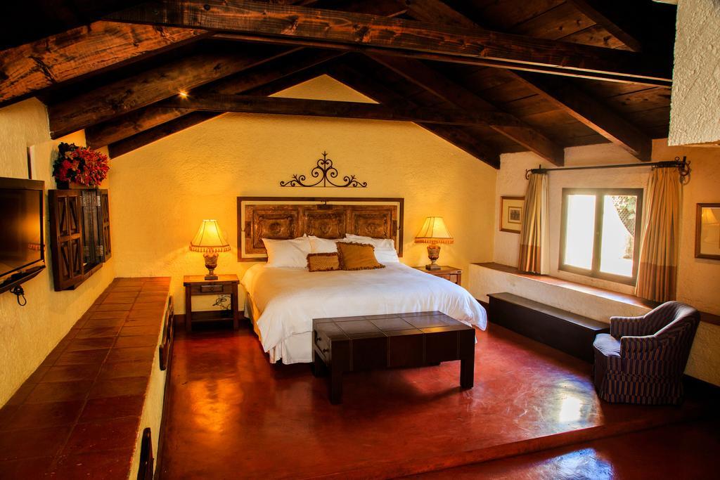 Hotel Lo De Bernal Antigua Екстериор снимка
